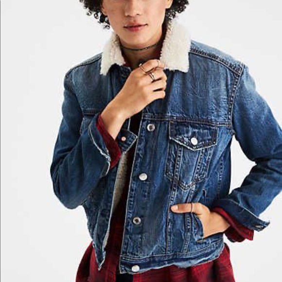 American Eagle Sherpa lined jean jacket - Picture 4 of 5